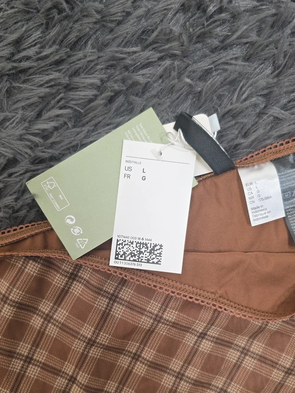 H& M- Brown Plaid Mini Skirt. NWT. Size L